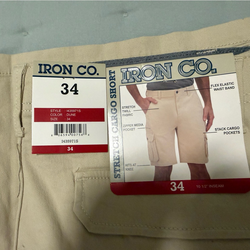 Iron Co. Stretch Cargo Shorts in Dune (34)